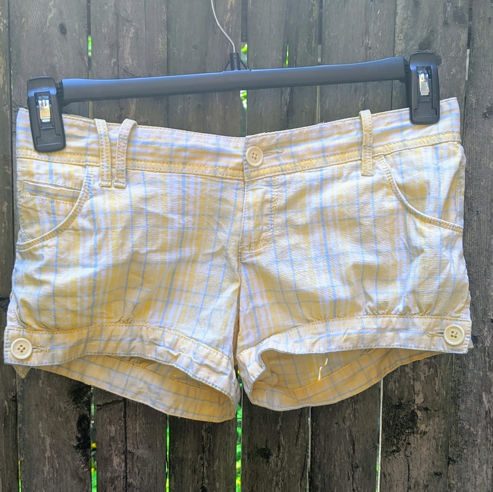 Ruehl 925 Yellow Blue White Plaid Summer Shorts